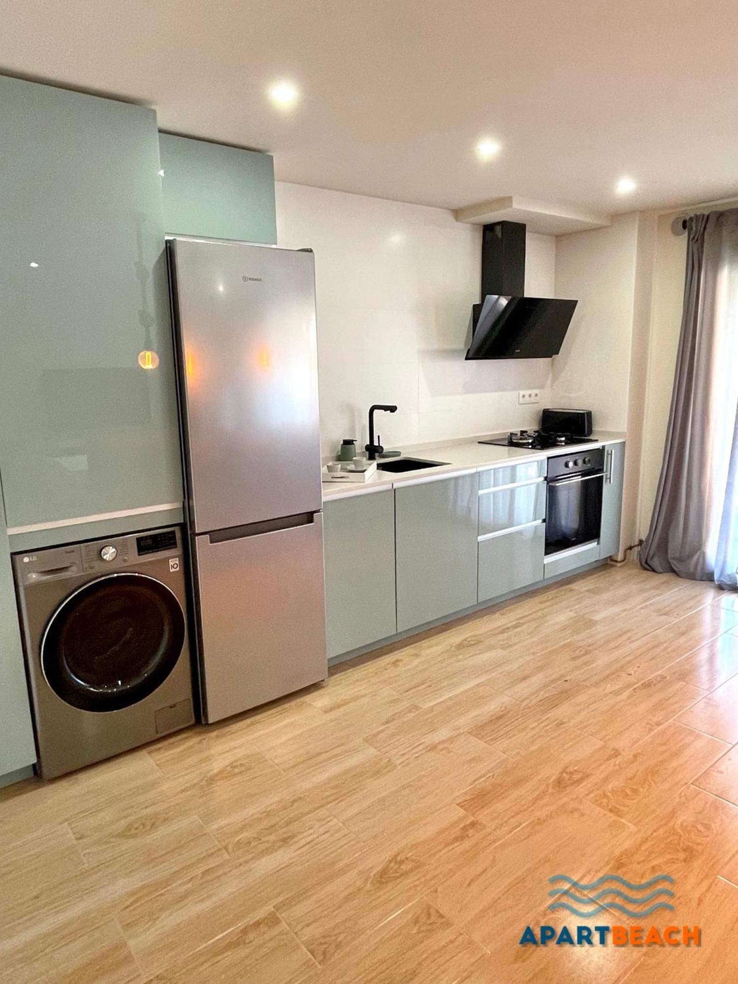 Apartbeach Sancho Abarca Centrico Y Junto Playa